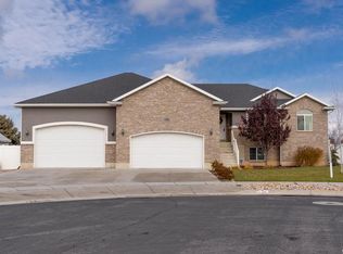 1724 S 3720 W, Syracuse, UT 84075