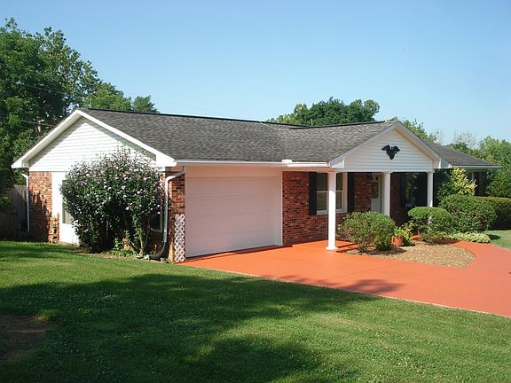 2nd image of 163 Delong Ln