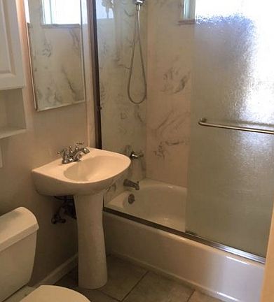 3rd image of 2512 Glade Dr