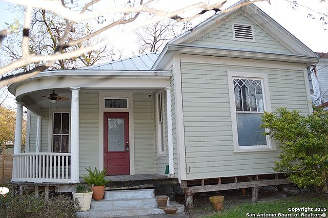 1st image of 122 Panama Ave