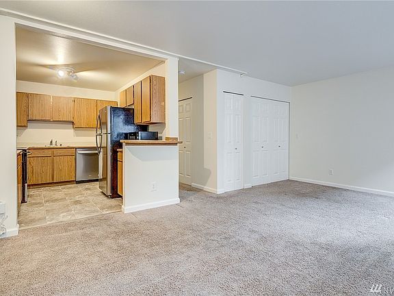 4th image of 3617 Hoyt Ave #1-8