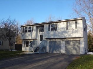 4249 Inverrary Dr, Liverpool, NY 13090