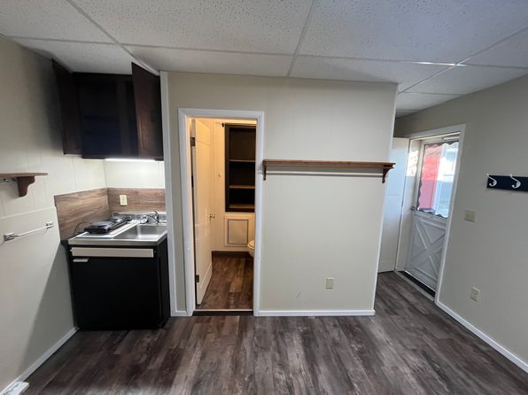 227 1/2 S Sugar St, Celina, OH 45822