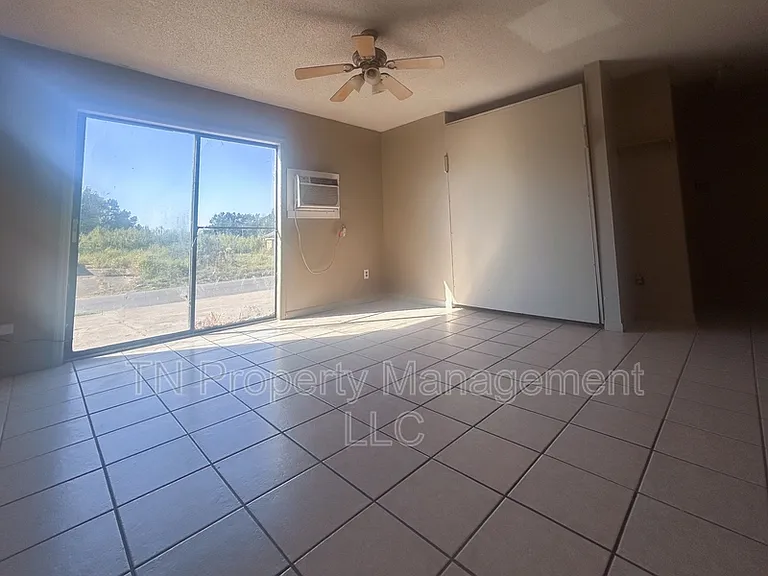 202 Rue Basin #A — Photo 3