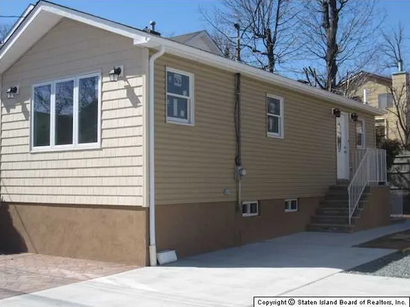 27 Cornish St, Staten Island, NY 10308