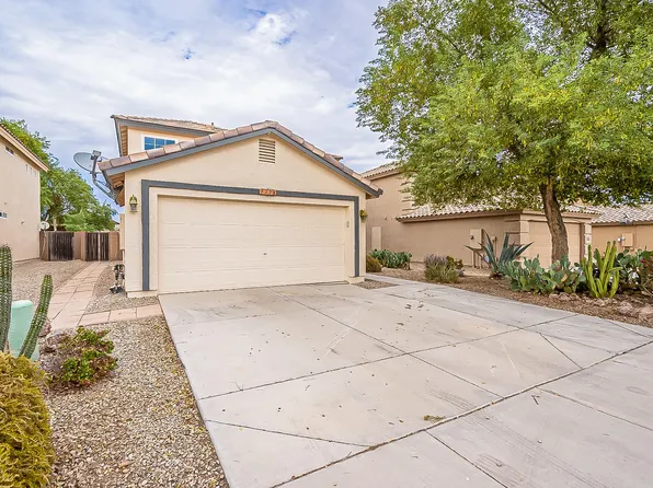 1128 E Stardust Way, San Tan Valley, AZ 85143