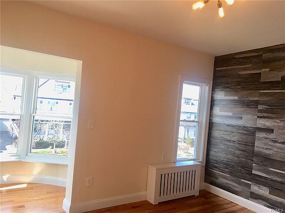 4th image of 229 N Fulton Ave #2