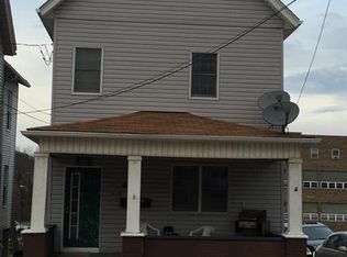 315 3rd St, Irwin, PA 15642