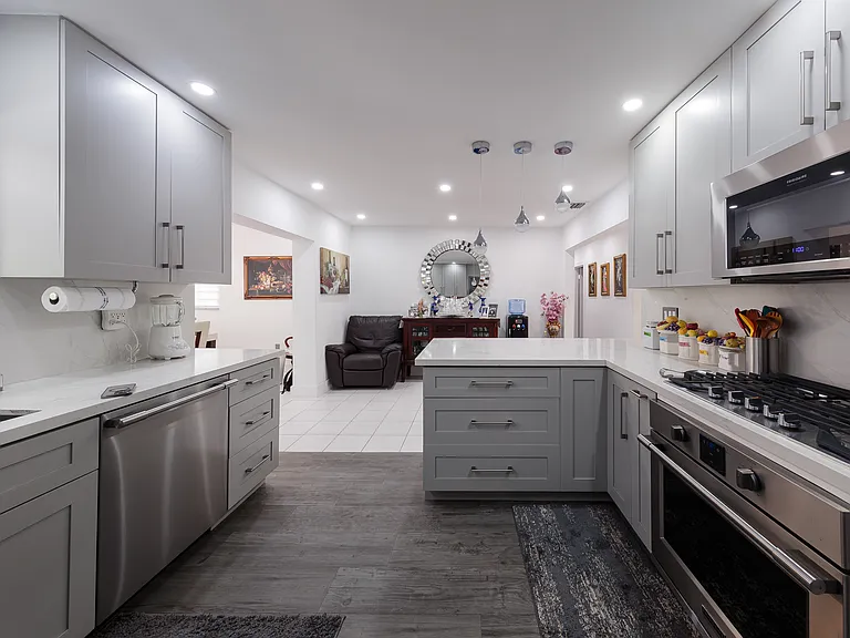 19311 Sterling Dr — Photo 12