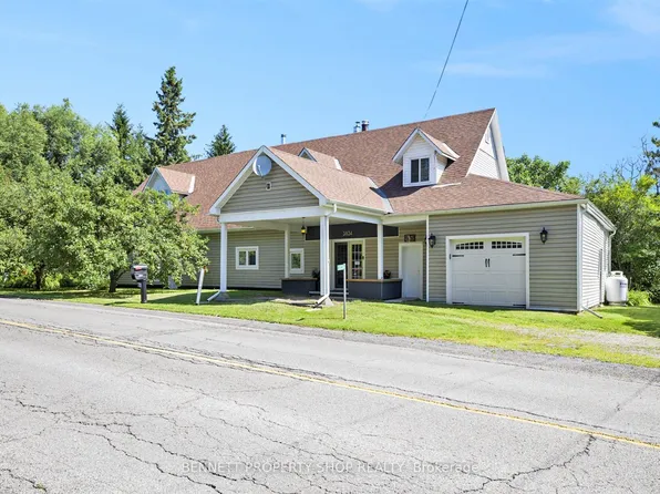 3834 Woodkilton Rd, Ottawa, ON K0A 3M0