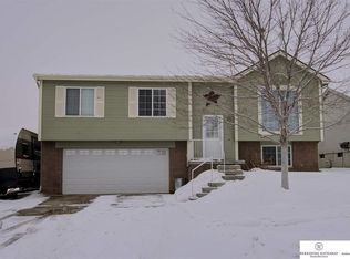 7901 Howell St, Omaha, NE 68122