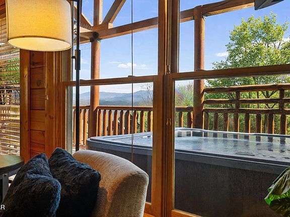 5th image of 4503 Rocky Bluff Way
