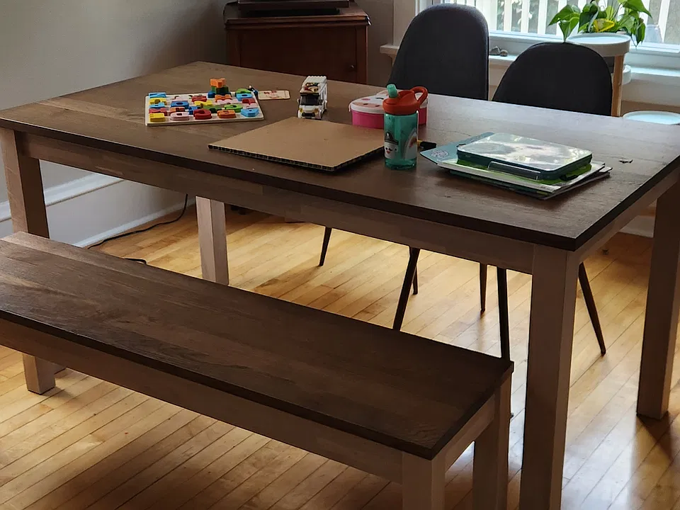 Option of adding a dining table or making the space a living room.
