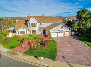 29325 Queens Way, Agoura Hills, CA 91301