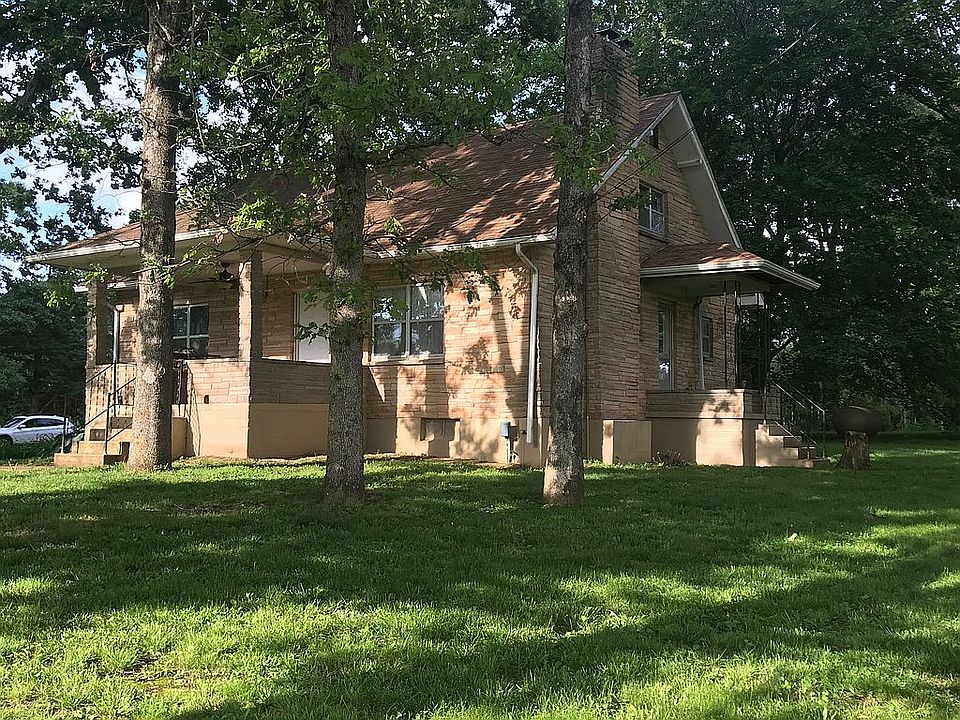 1st image of 708 S Dilworth Ln