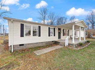 1323 W Kenwood Drive, Austin, IN 47102