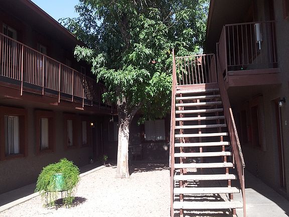 4th image of 806 E Carol Ave APT 101