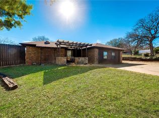 100 Redhaw Ct, Burleson, TX 76028