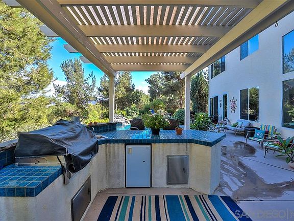 4th image of 3308 San Pasqual Trl