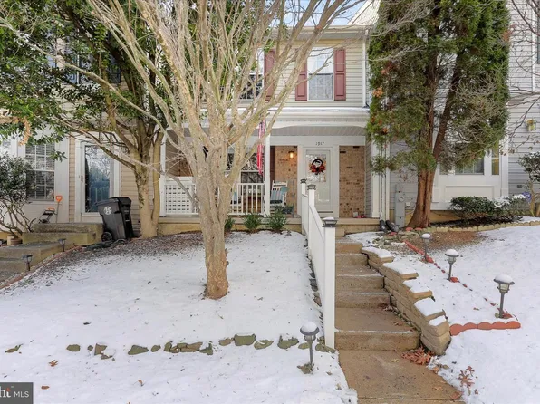 1917 Cross Trails Rd, Baltimore, MD 21244