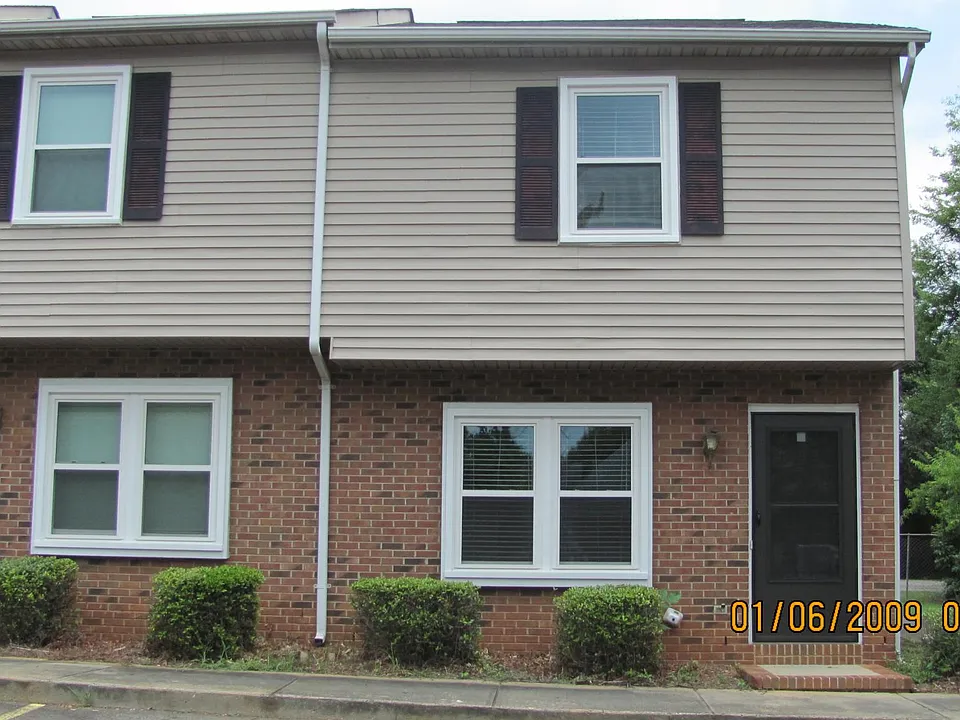 158 Ebenezer Ave #5