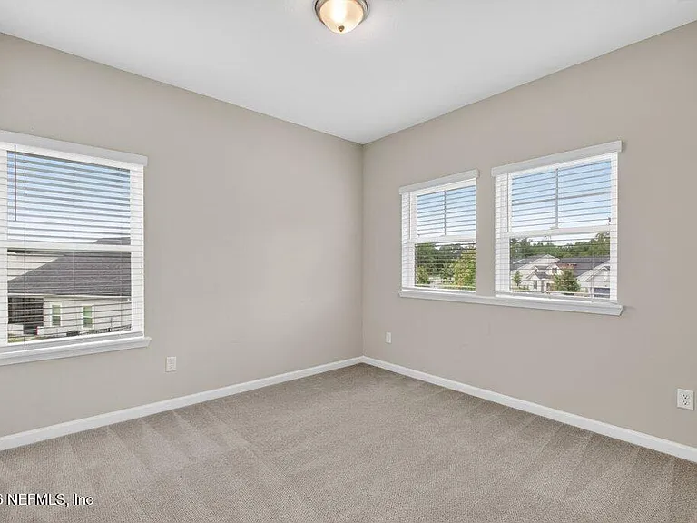 21 Yardley Court St — Photo 35