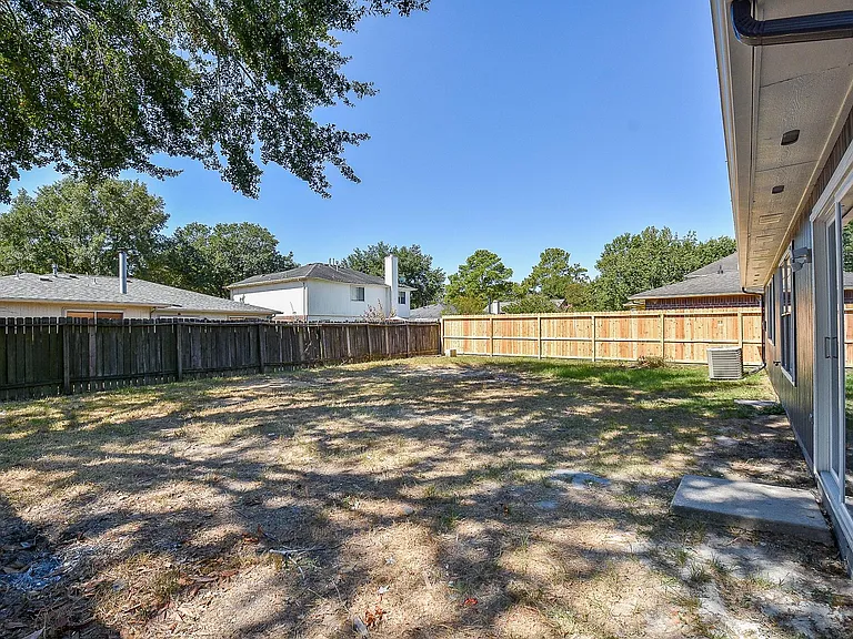 7818 Summer Place Dr — Photo 28