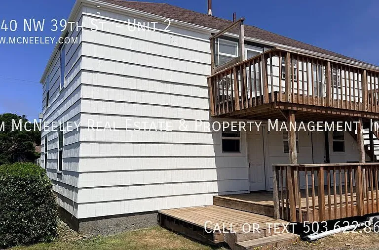 1540 NW 39th St #2 — Photo 2
