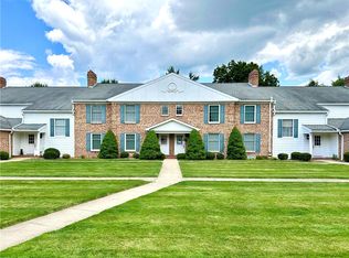 286 Windsor Rdg UNIT 27, New Castle, PA 16105