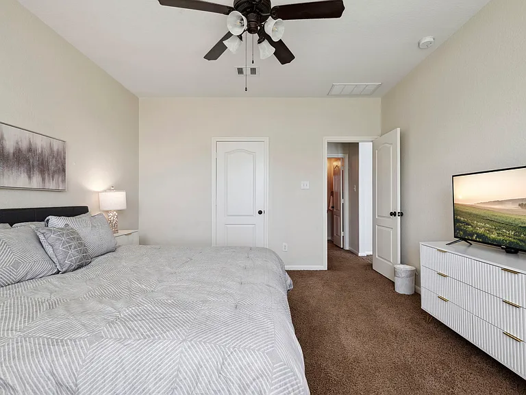 5907 Wrest Point Ct — Photo 20