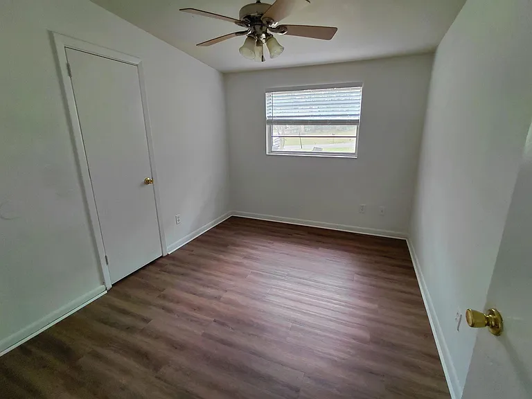 2412 Almond Dr — Photo 19
