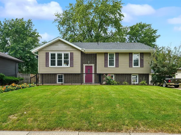 516 12th Ave NW, Altoona, IA 50009