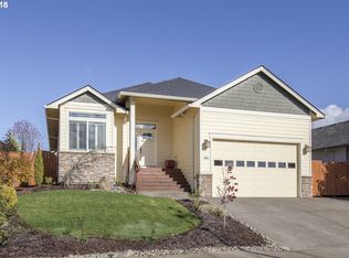 386 SE Regan Hill Loop, Estacada, OR 97023