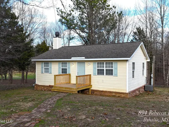894 Rebecca Dr, Byhalia, MS 38611