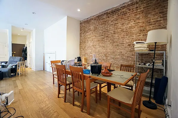 Rented by Compass | media 11