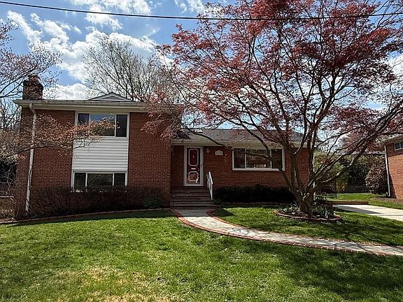 3rd image of 5108 Viking Rd