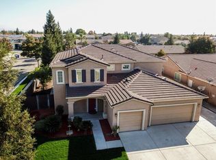 1933 Applegate Ave, Clovis, CA