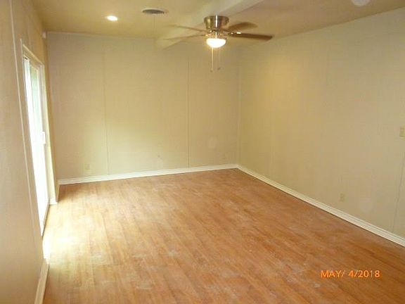 3rd image of 509 Harrelson Dr