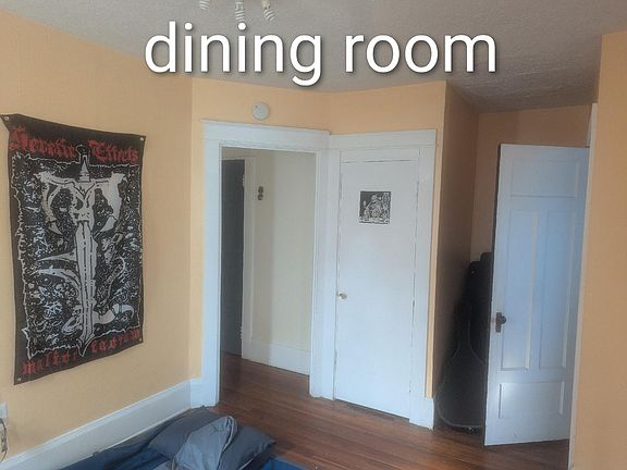 2nd image of 10 Burkhard Pl APT 2