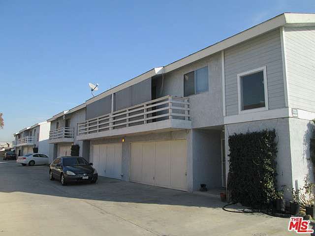 2nd image of 8635 Rose St