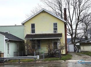 351 W South St, Fostoria, OH 44830