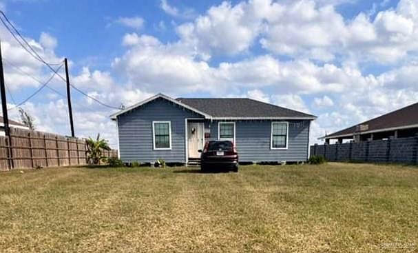 1st image of 11408 Tres Maravillas St