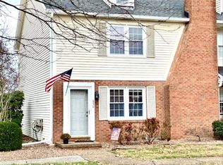 656 Kingswood Dr, Evansville, IN 47715