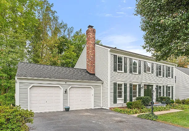 4979 Manor House Ct