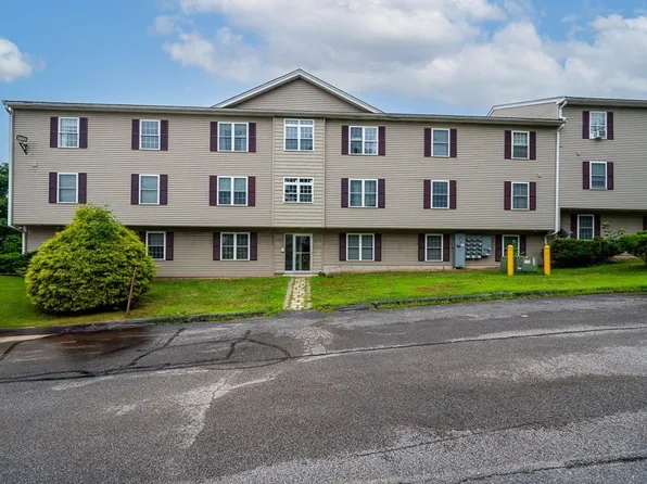 1 Hatfield St Unit 3, Worcester, MA 01604