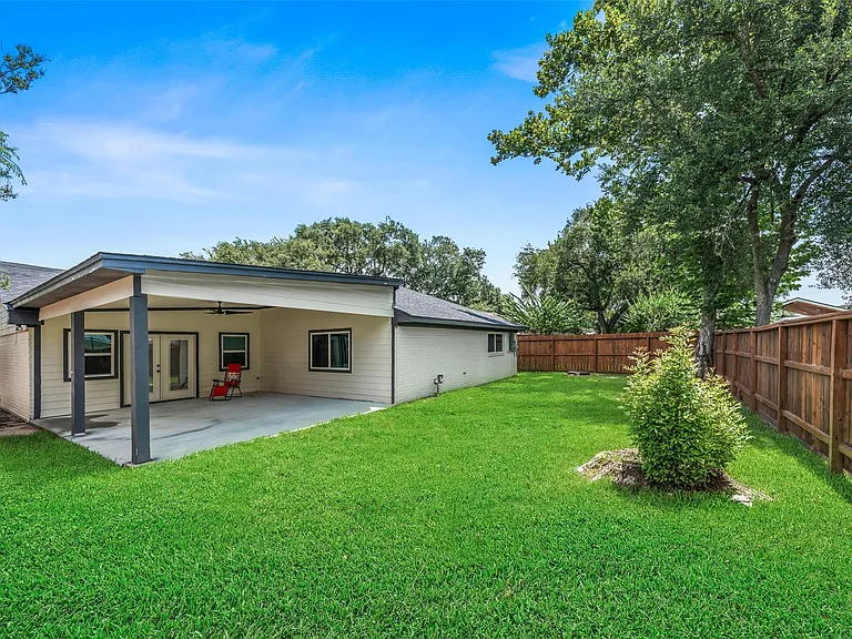 9323 Portal Dr — Photo 33