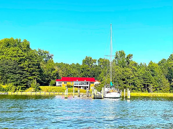 404 Woodbrook Dr, Lancaster, VA 22503