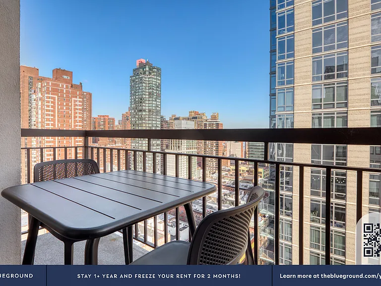 354 E 91st St #2202 — Photo 7