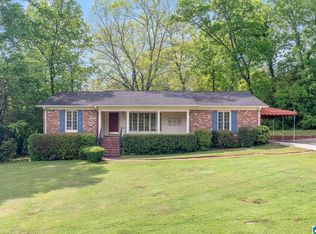 2272 Pine Crest Dr, Vestavia Hills, AL 35216