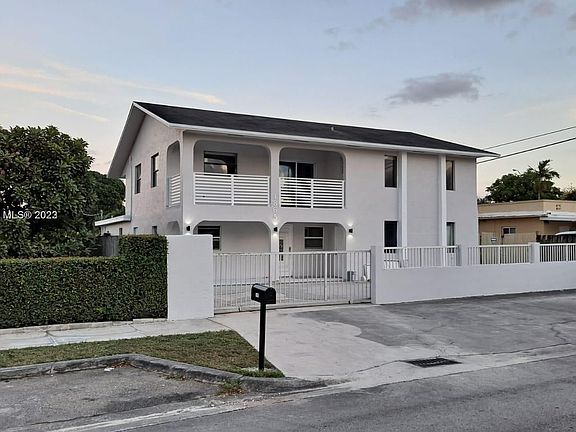 2nd image of 1865 E 9th Ave #1